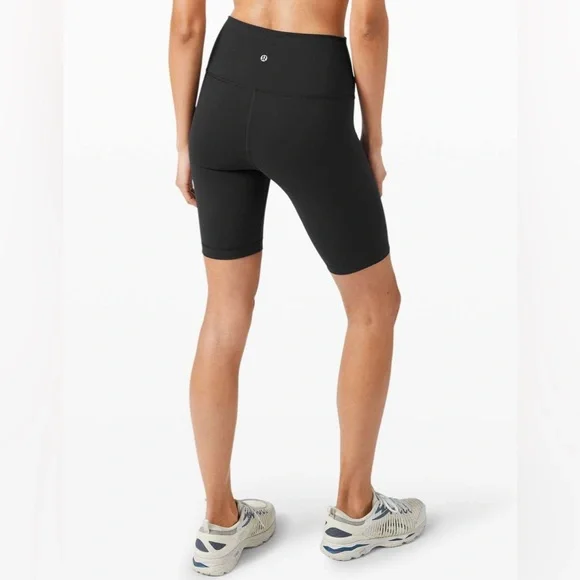 LULULEMON Wunder Train High Rise Short 8 inch Black size 2 Bike Shorts - Picture 2 of 6
